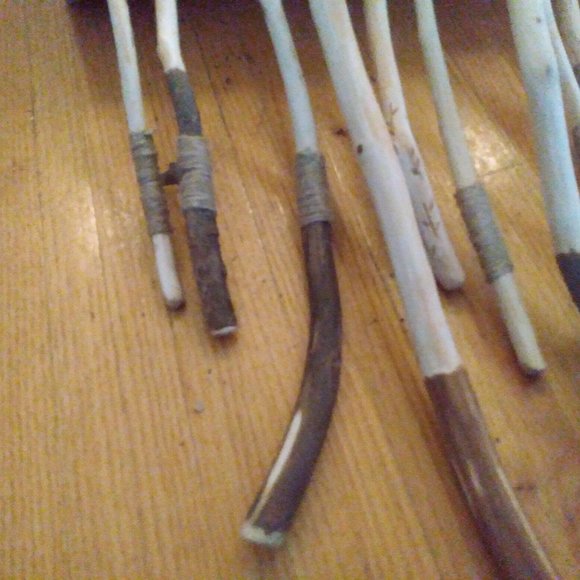 Bundle of 14 Hand Crafted Magic Wood Wands Wizard Wiccan Vase Filler - Picture 3 of 10